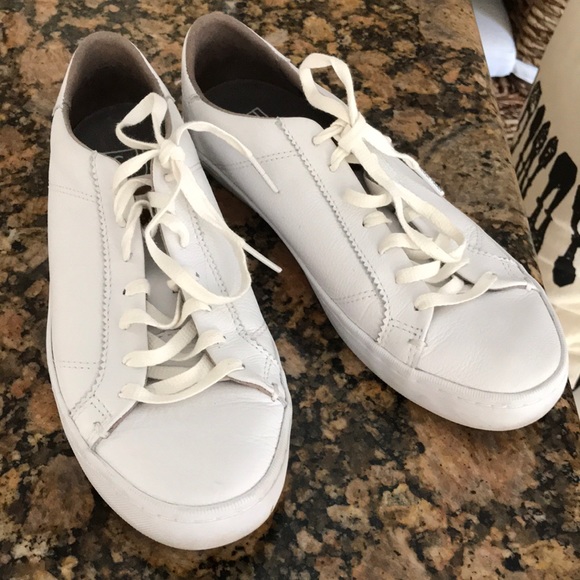 cole haan white leather shoes